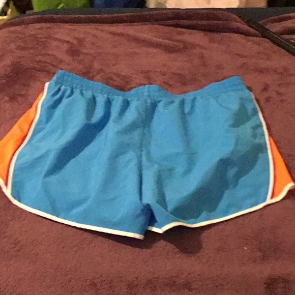Nike Dry Fit Workout Shorts - Size Large - Picture 2 of 8